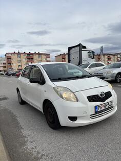 Toyota - Yaris - 1.3I16v