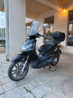 Piaggio - beverly 250