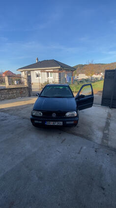 Volkswagen - Golf 3 - 1.4 benzin