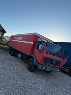 Mercedes Benz - 2422