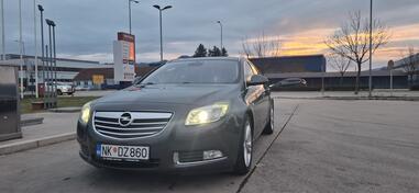 Opel - Insignia - 2.0