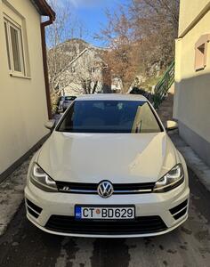 Volkswagen - Golf 7 - R