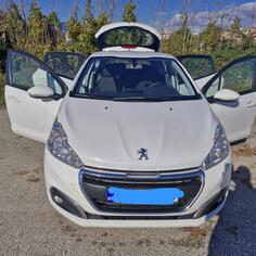 Peugeot - 208 - 1.6 HDI