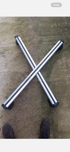 Krovni nosači, koferi, šatori i galerije