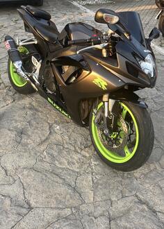 Suzuki - GSX-R