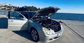 Mercedes Benz - E 220 - 220 W211