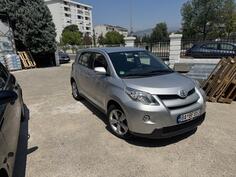Toyota - Urban Cruiser - 1.3 benz Vvti