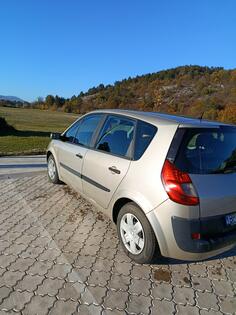 Renault - Scenic