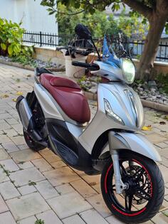 Piaggio - Beverly 350 Sport Touring
