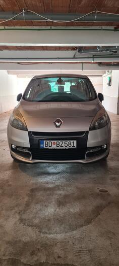 Renault - Scenic - 1.5 DCI BOSE EDITION
