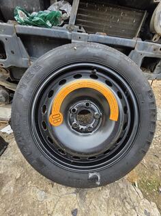 Fabričke felne i PIRELLI gume