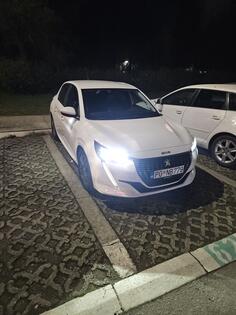 Peugeot - 208 - 1.2