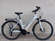 Ostalo - California Bowie