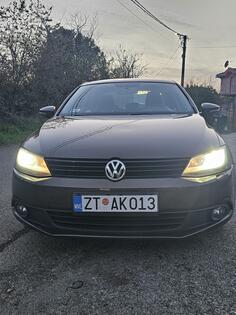 Volkswagen - Jetta - 1.2 TSI