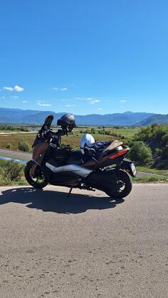 Yamaha - Xmax 300