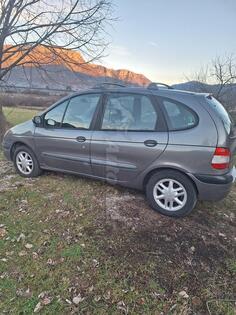 Renault - Scenic - 1.9 DCI
