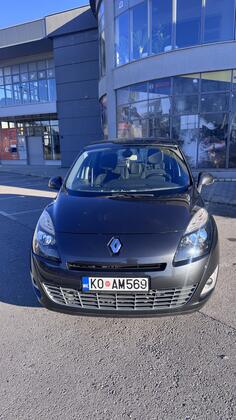 Renault - Scenic - 2.0