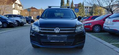 Volkswagen - Tiguan - 2.0 tdi