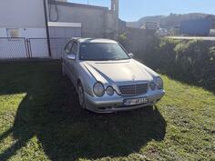 Mercedes Benz - E 220 - CDI