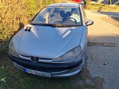 Peugeot - 206 - 1.4 benzin