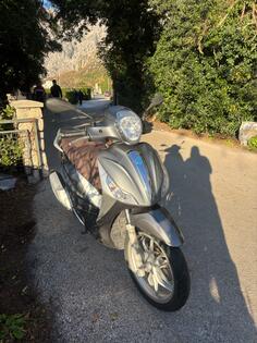 Piaggio - Medley