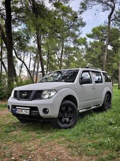 Nissan - Pathfinder - 2.5