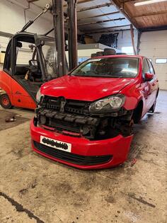 U djelovima Volkswagen - Golf 6 1.6 tdi
