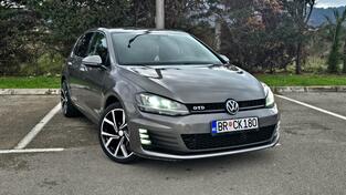 Volkswagen - Golf 7 - 1.6 TDI