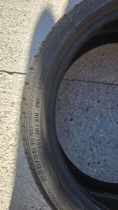 Continental - 235/35 - Dimër guma