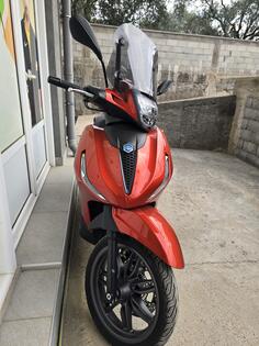 Piaggio - beverly 300