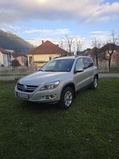 Volkswagen - Tiguan - 2'0 4x4 DSG
