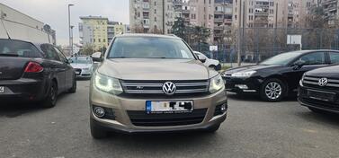 Volkswagen - Tiguan - 2.0 tdi 4motion