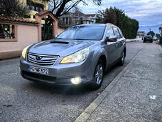 Subaru - OUTBACK - awd