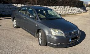 Toyota - Avensis - 2.0 D4-D