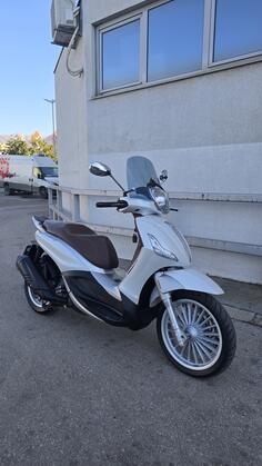 Piaggio - BEVERLY