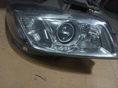 Desni far za Opel - Insignia    - 2012