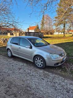 Volkswagen - Golf 5 - 2.0