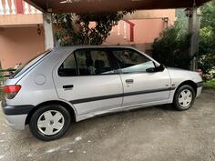 Peugeot - 306 - 1.4 benzin