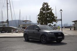 Audi - Q7 - 3.0 S-LINE