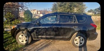 Toyota - RAV 4 - 2.4 benzin