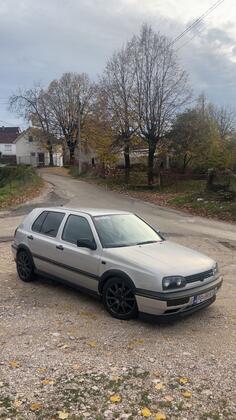 Volkswagen - Golf 3