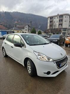 Peugeot - 208 - 1.4 hdi