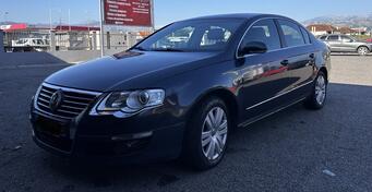 Volkswagen - Passat - 2.0 TDI