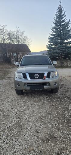 Nissan - Pathfinder - 2.5dci,4×4,140kw