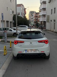 Alfa Romeo - Giulietta - 2.0jtdm