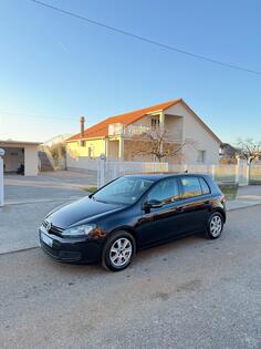 Volkswagen - Golf 6 - 1.6 TDI TRENDLINE BLUEMOTION