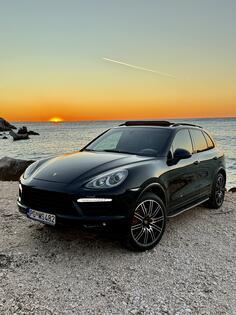 Porsche - Cayenne - GTS