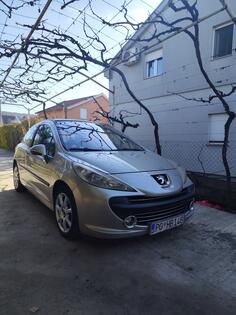 Peugeot - 207 -  1,6 HDI