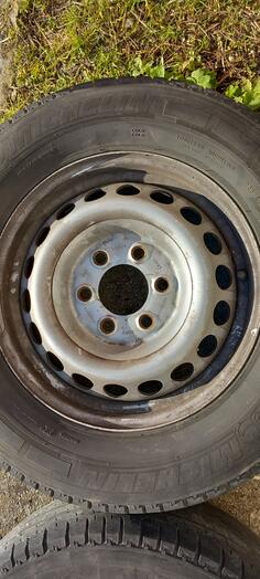 Michelin - 235/65 R16c - Summer tire