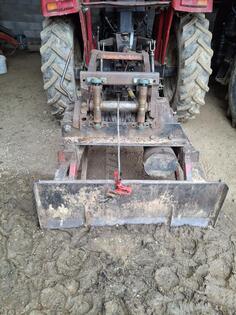 Atlas - Kraz vojno vitlo traktor kamion